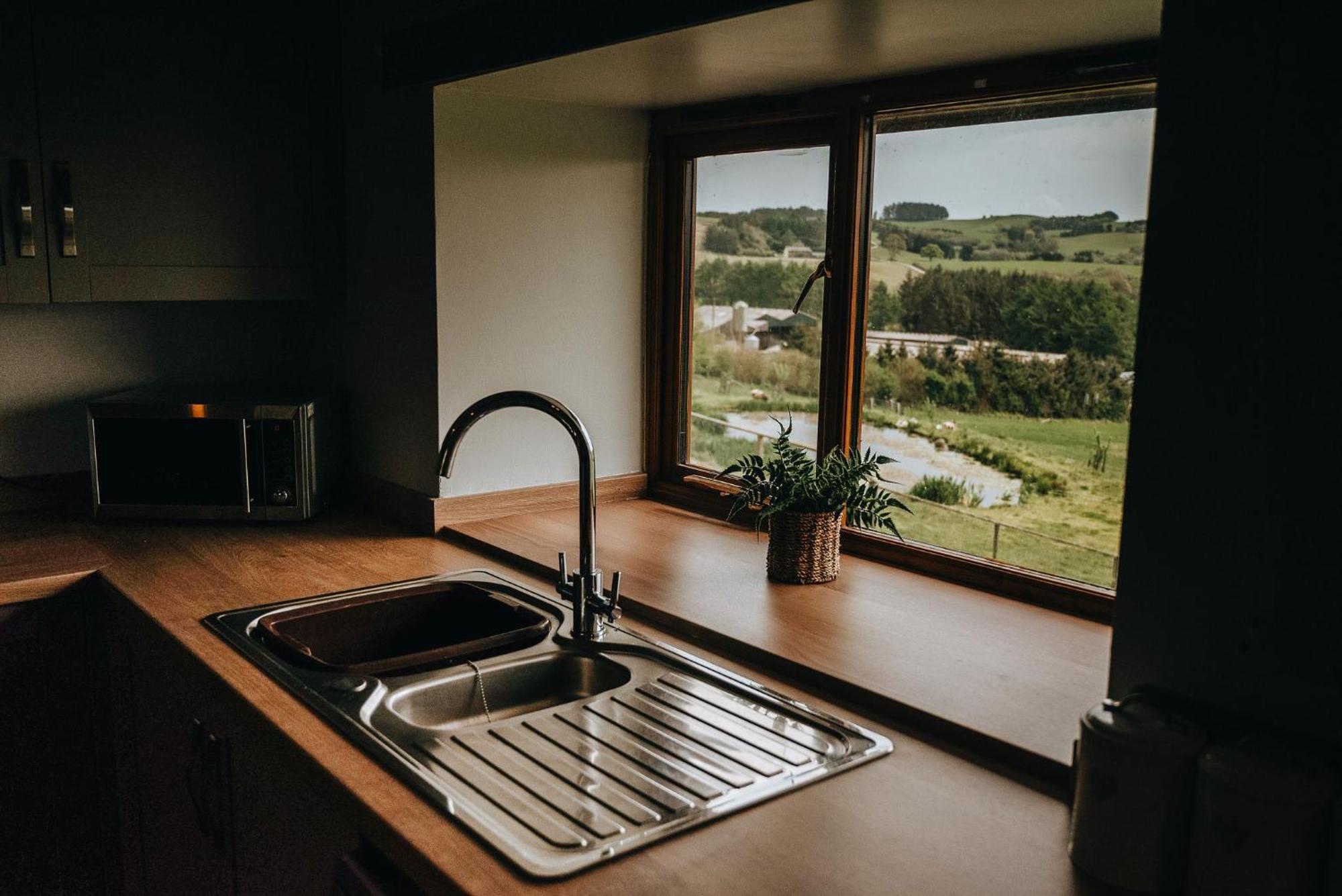 Vale Farm Cottages 布雷肯 外观 照片
